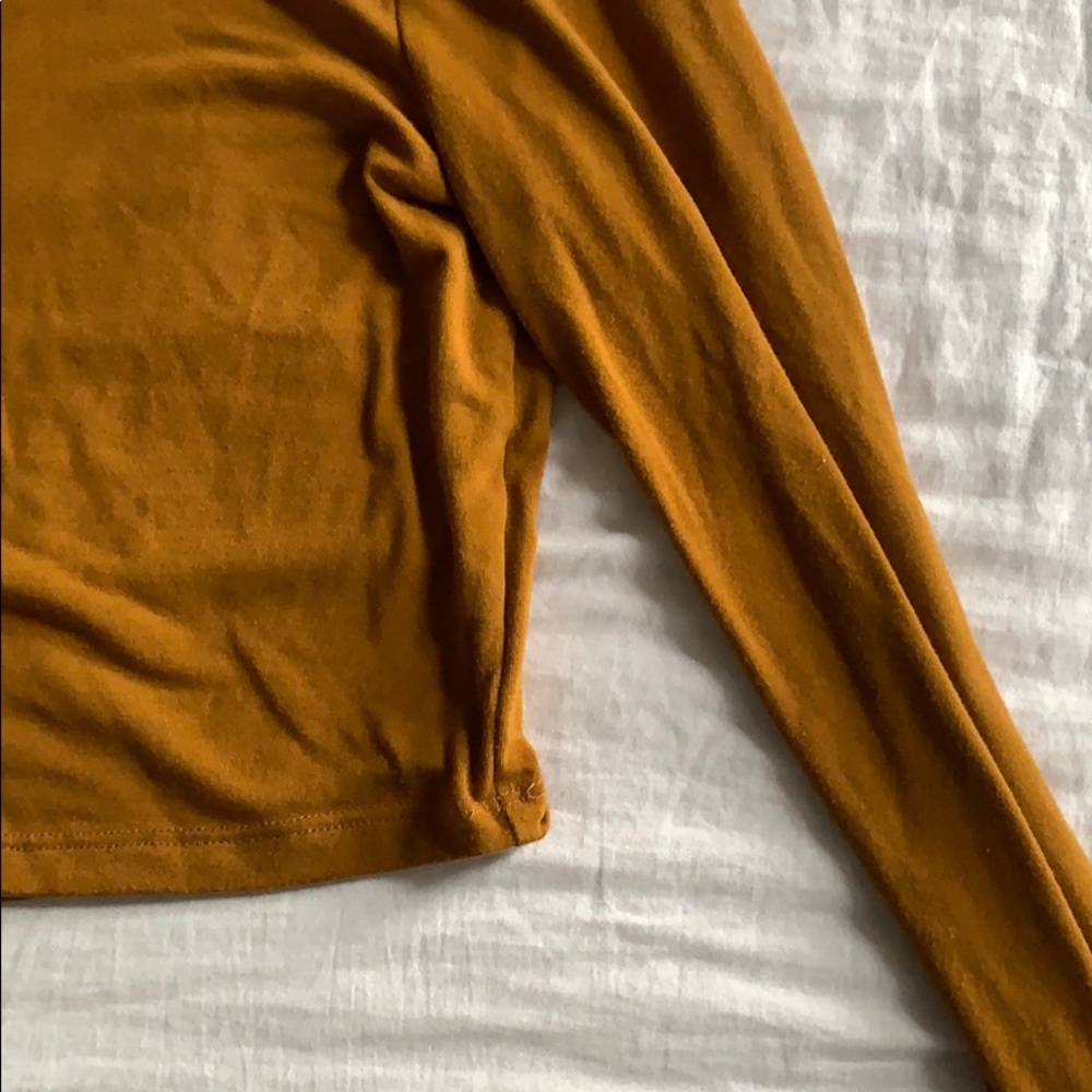 Crop Top - Picture 3 of 3